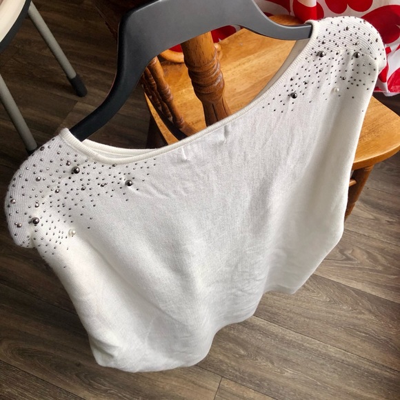 Calvin Klein White Long Sleeve - Picture 2 of 7